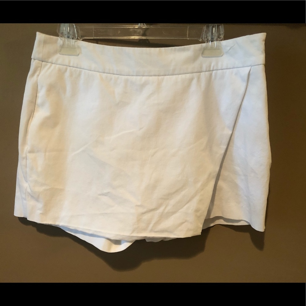 White envelope skort!
